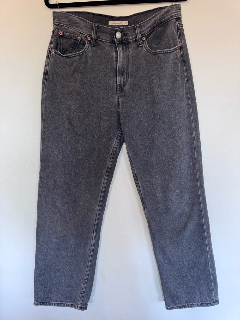 Levi's Women’s Charcoal Low Pro Straight Jeans Size 29